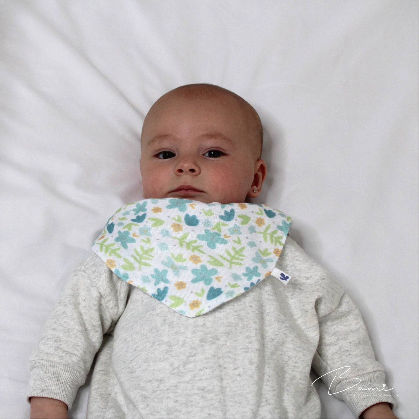 Set 2 Babero Pañoleta de Muselina Flores